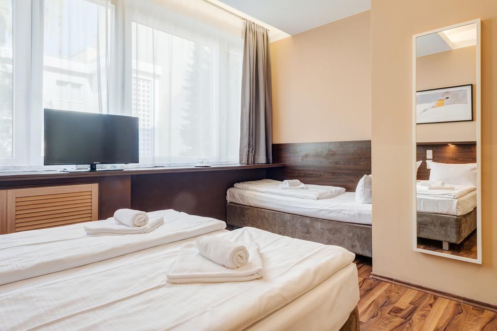 Arktur City Hotel Berlin Bagian luar foto
